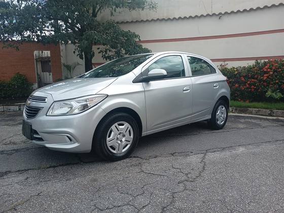 CHEVROLET ONIX 1.0 MPFI LS 8V FLEX 4P MANUAL CHEVROLET ONIX 1.0 MPFI LS 8V FLEX 4P MANUAL